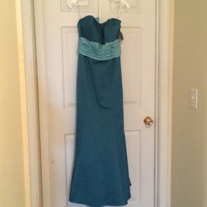 Strapless Formal Gown